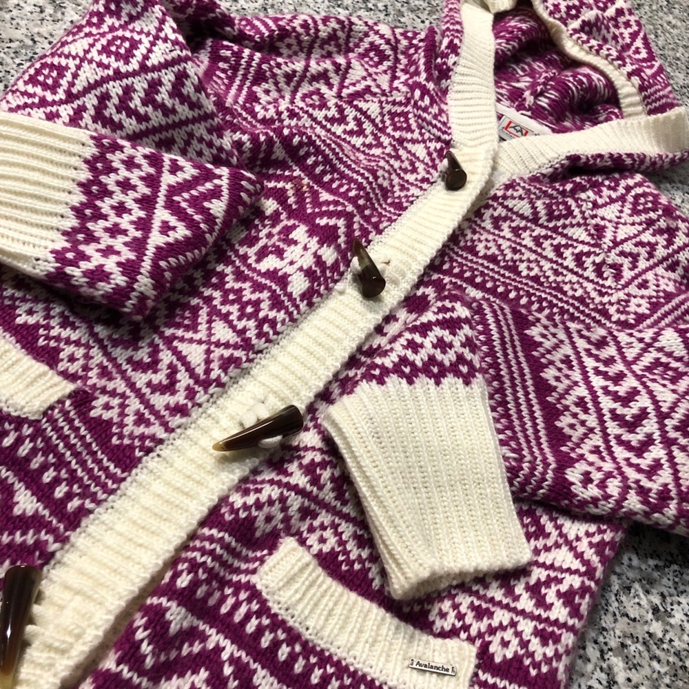 Avalanche knit sweater